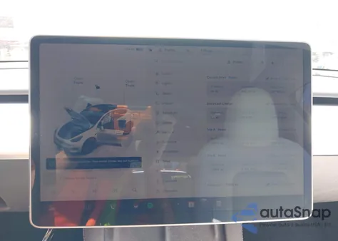 2024 Tesla Model Y Long Range Dual Motor All-Wheel Drive из США, поврежденный, VIN 7SAYGAEEXRF208493